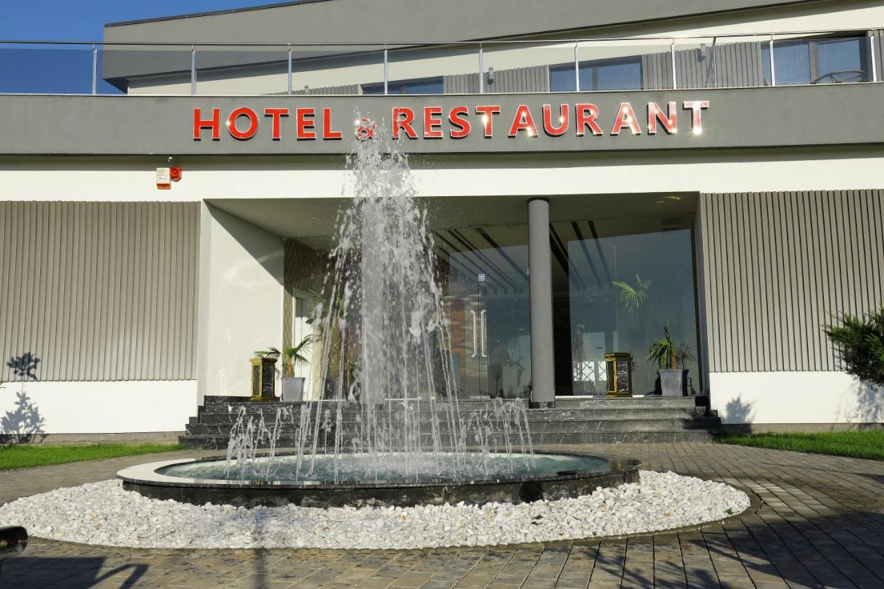 Meliss Events Hotel ไกรโอวา ภายนอก รูปภาพ