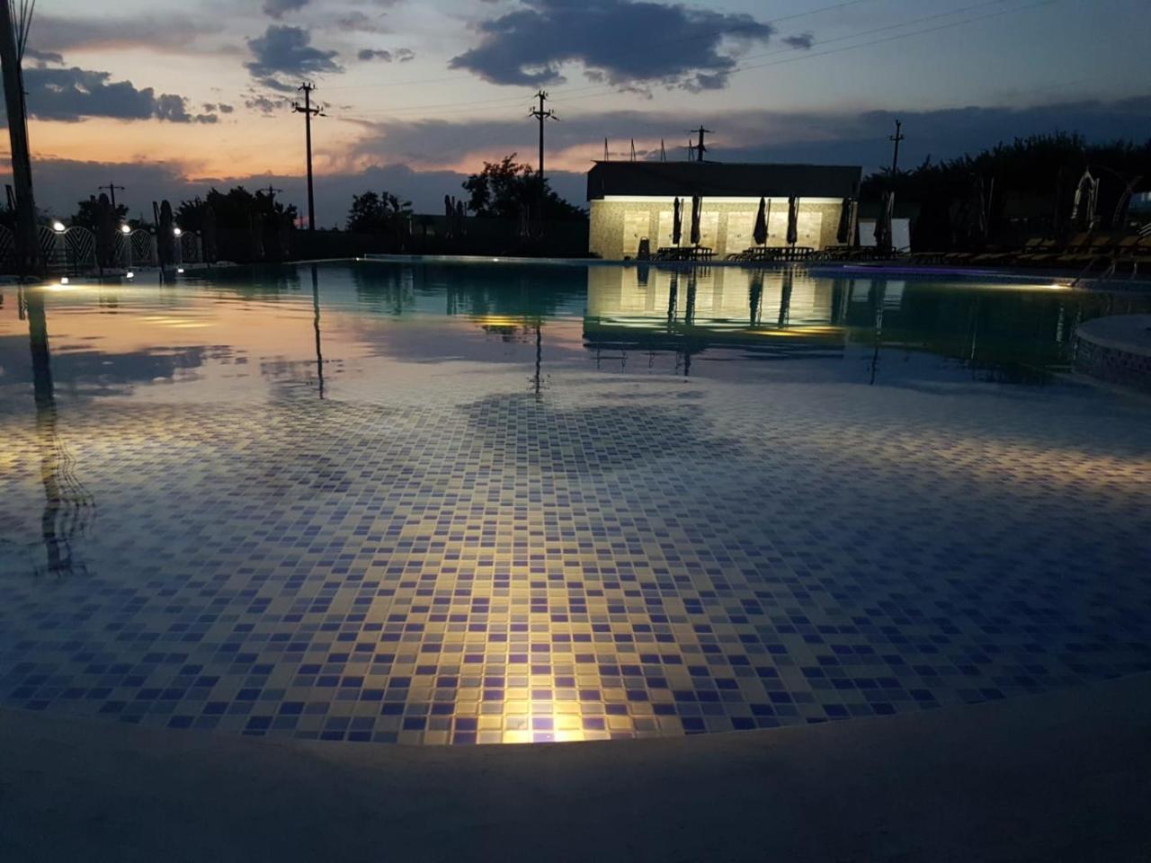 Meliss Events Hotel ไกรโอวา ภายนอก รูปภาพ
